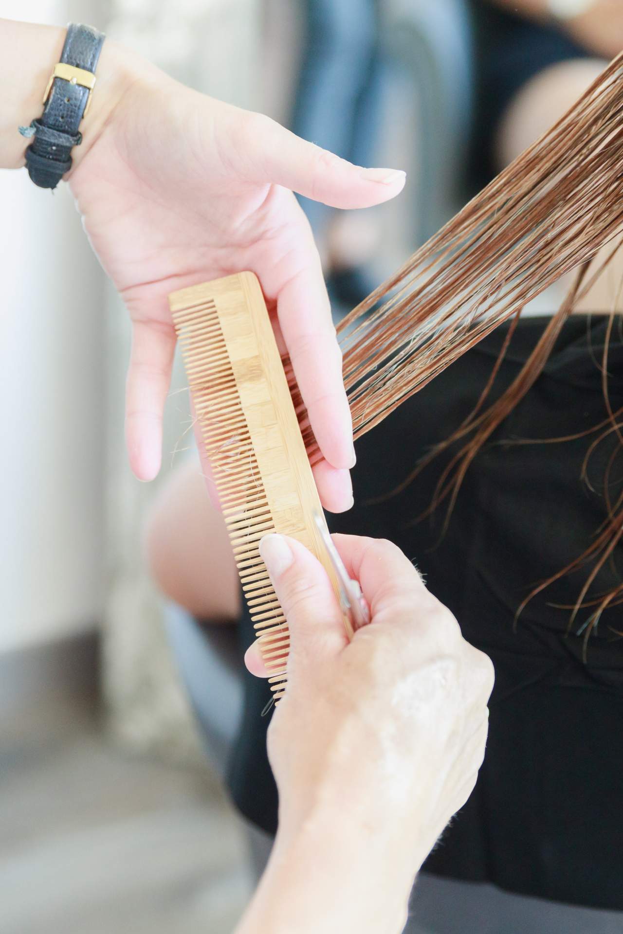 Bamboo cutting comb