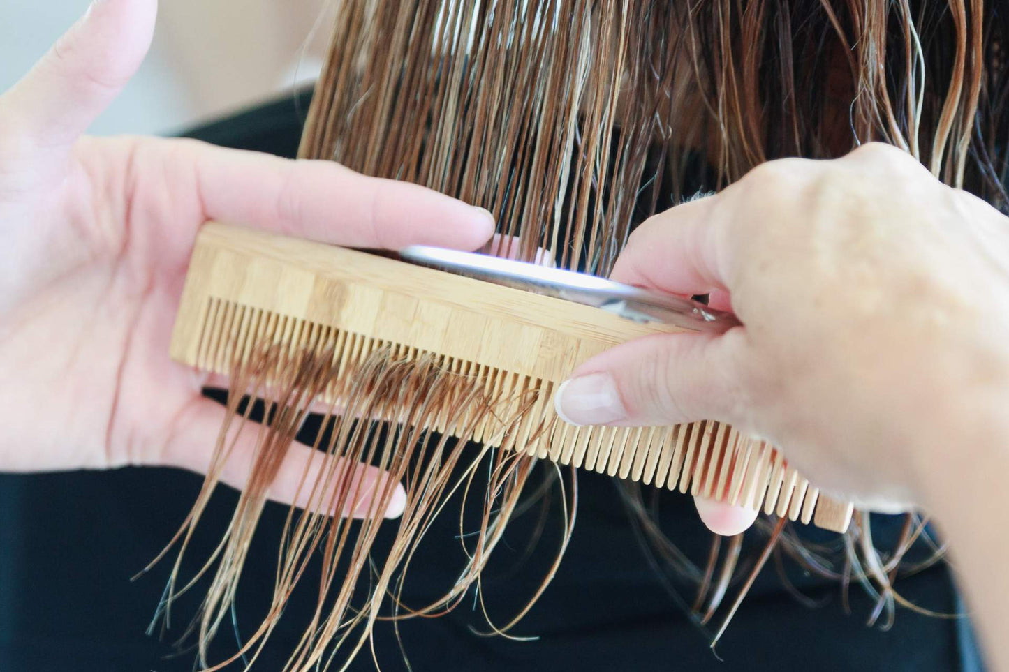 Bamboo cutting comb