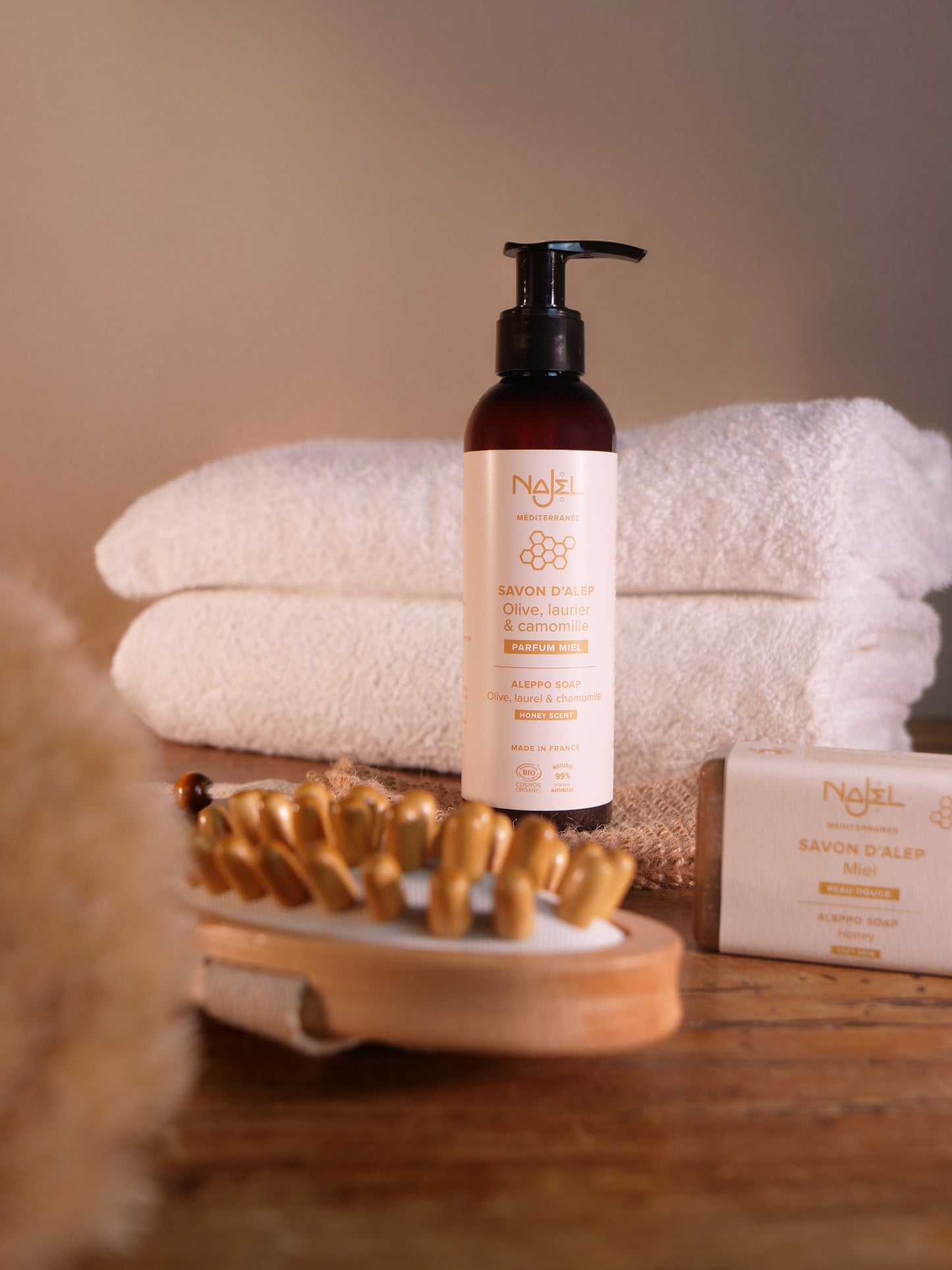Liquid Aleppo soap with Honey scent & Chamomile water