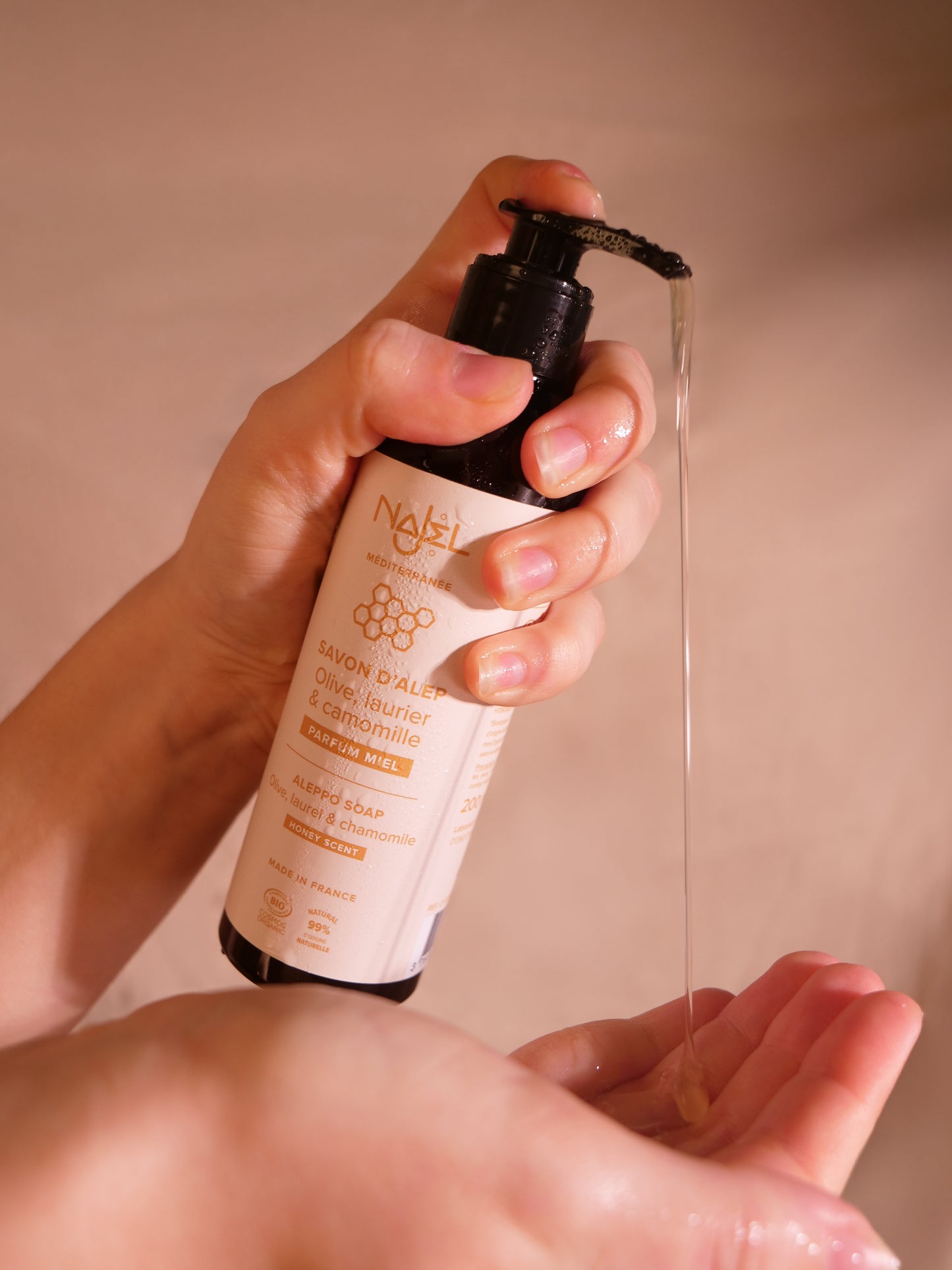 Liquid Aleppo soap with Honey scent & Chamomile water