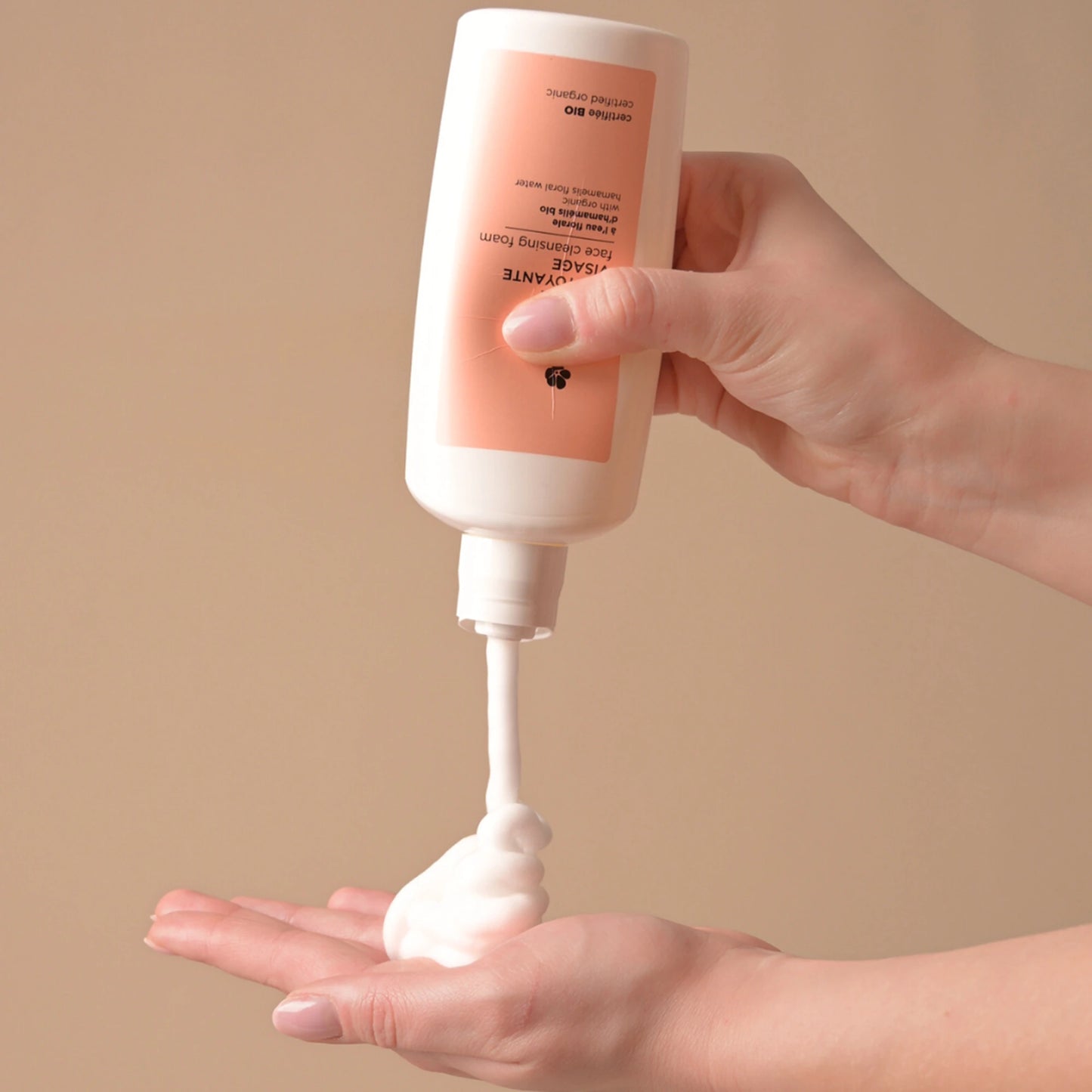 Face cleansing foam